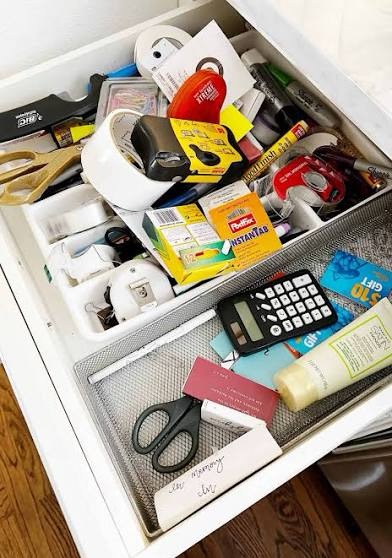 Most Common Things Found in a Trader’s Drawer